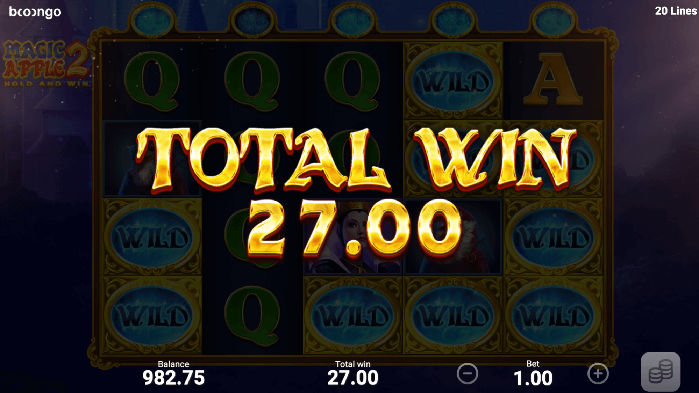 Total win 27.00 on the online casino pokie Magic apple 2