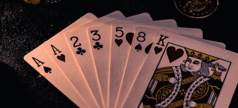 beschikbaar bij Circus Casino. poker kaarten