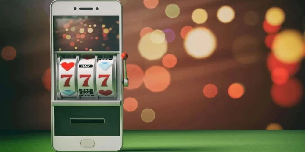 What makes the Starburst and Book of Dead slots so popular?